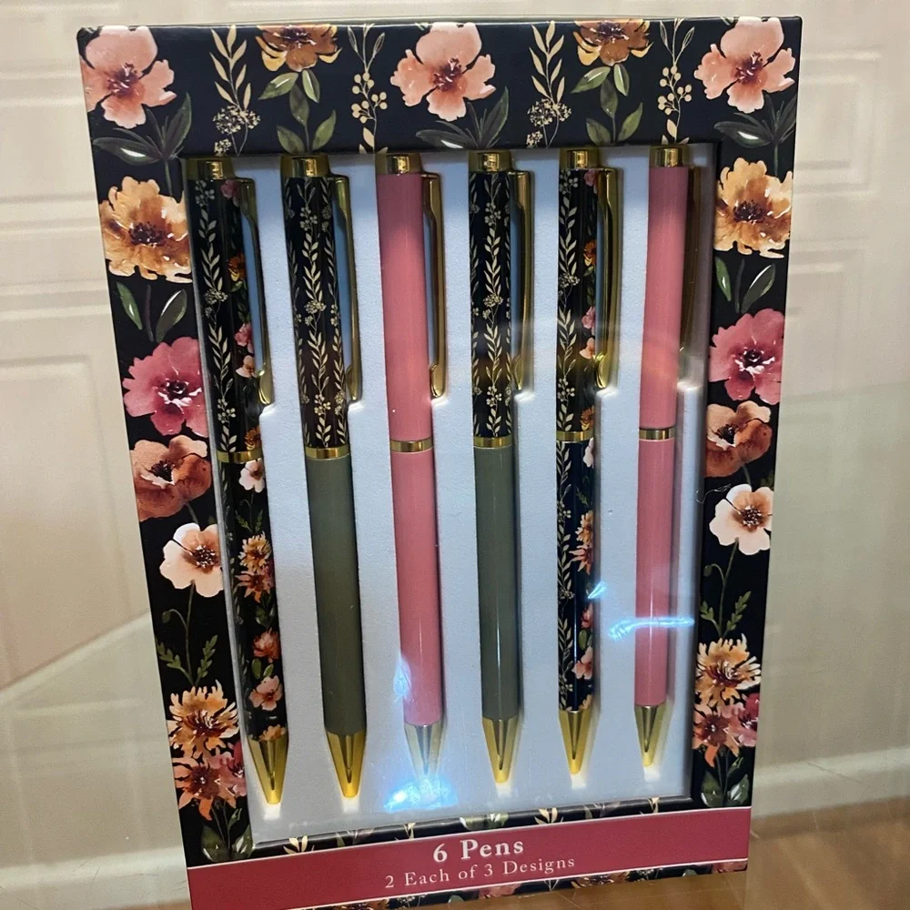 Beautiful 3 Different Designs Lady  Jayne Ltd  6 Pen Stylos